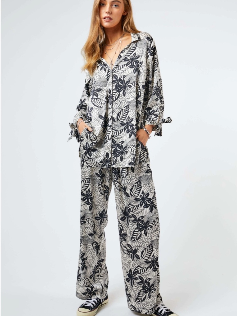 Davi&Dani 2 Piece Set Tropical Printed Navy &n White